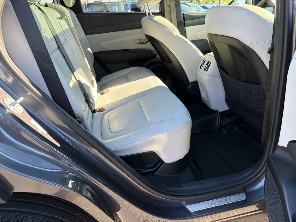 Used 2025 Gray Hyundai Limited image 15