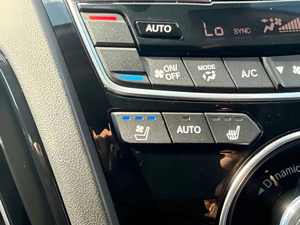 Used 2019  Acura Advance Package image 16
