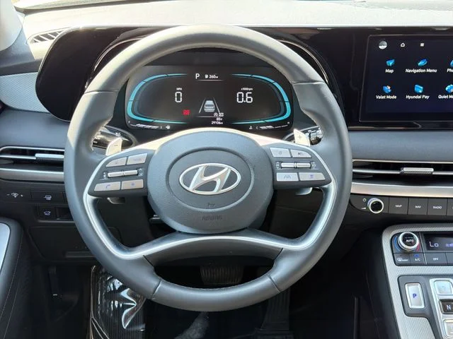 Used 2024 Silver Hyundai SEL image 13