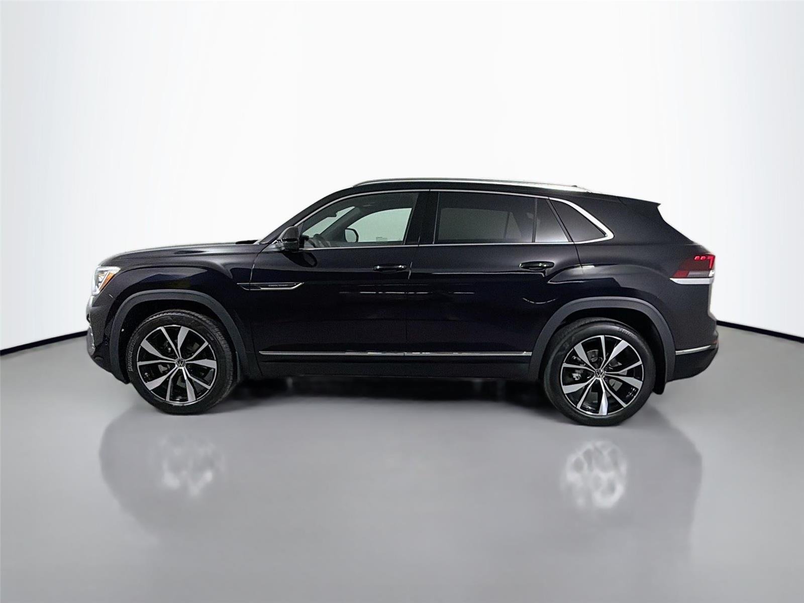 New 2026 Deep Black Pearl Volkswagen 2.0T SEL Premium R-Line image 8