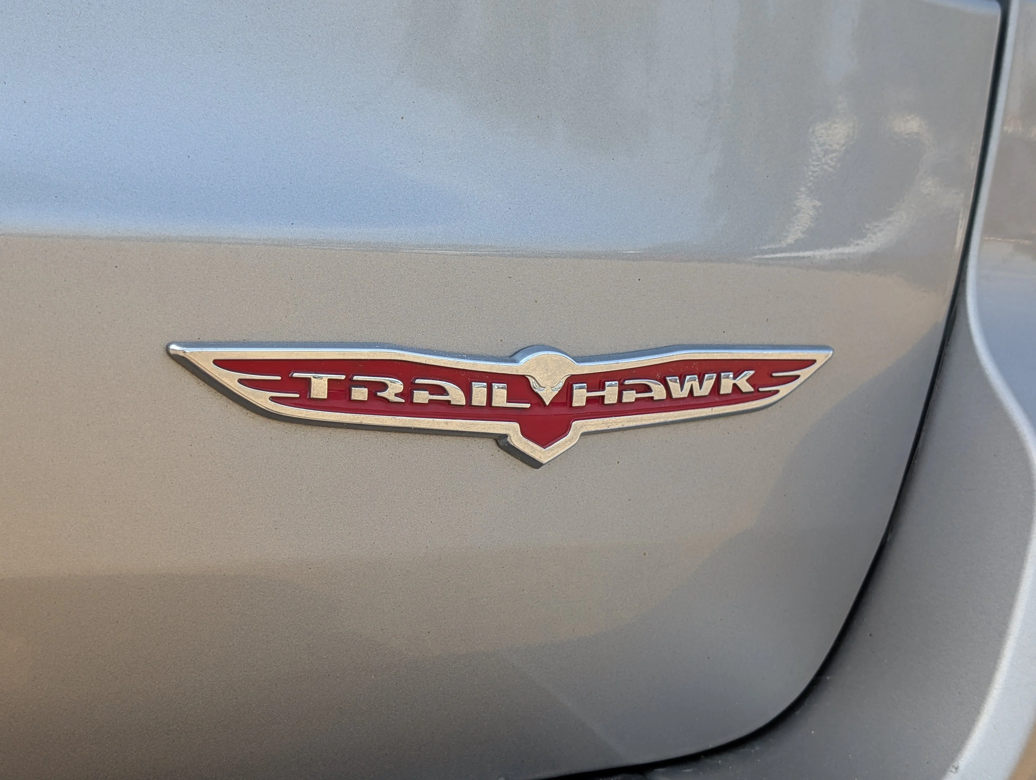 Used 2017 Billet Metallic Jeep Trailhawk image 13