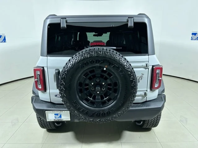 New 2026 AVALANCHE GRAY Ford Badlands 4-Door Hard Top w/Sasquatch & Lux Package image 17