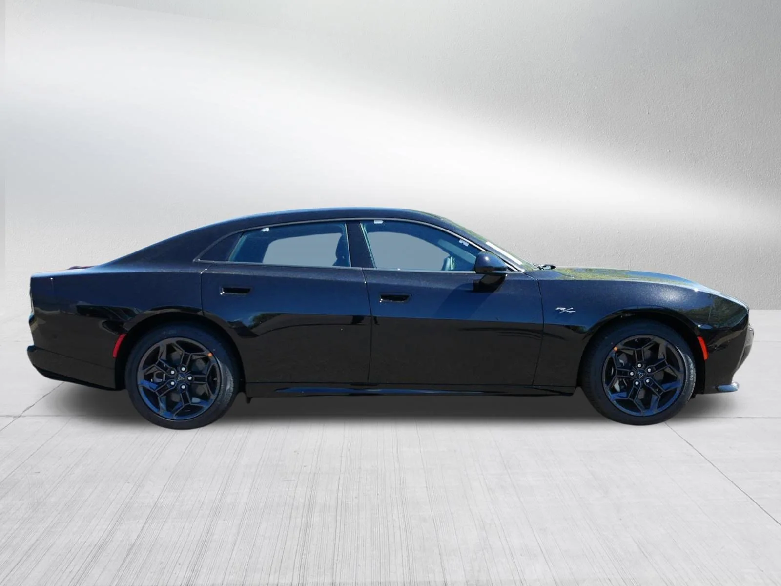 New 2026 Diamond Black Crystal Pearlcoat Dodge R/T image 8