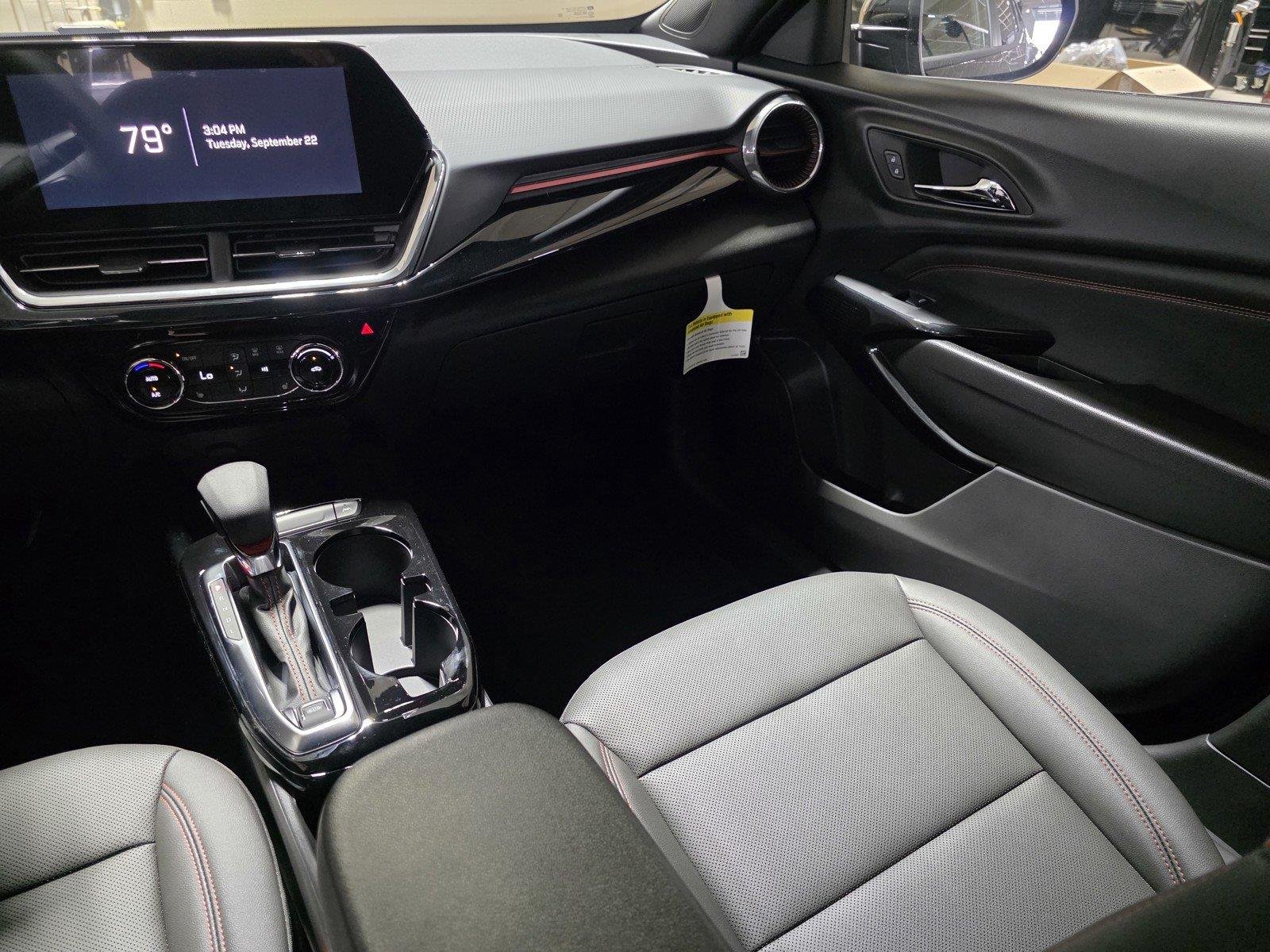 2026 Chevrolet Trax RS - Photo 17