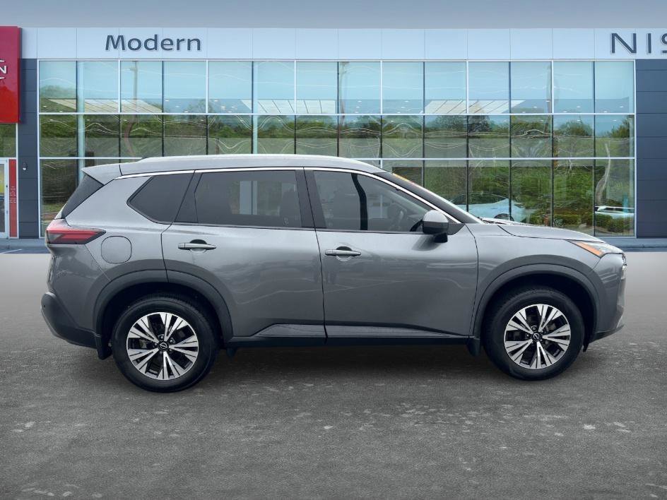 Used 2023 Gun Metallic Nissan SV image 4