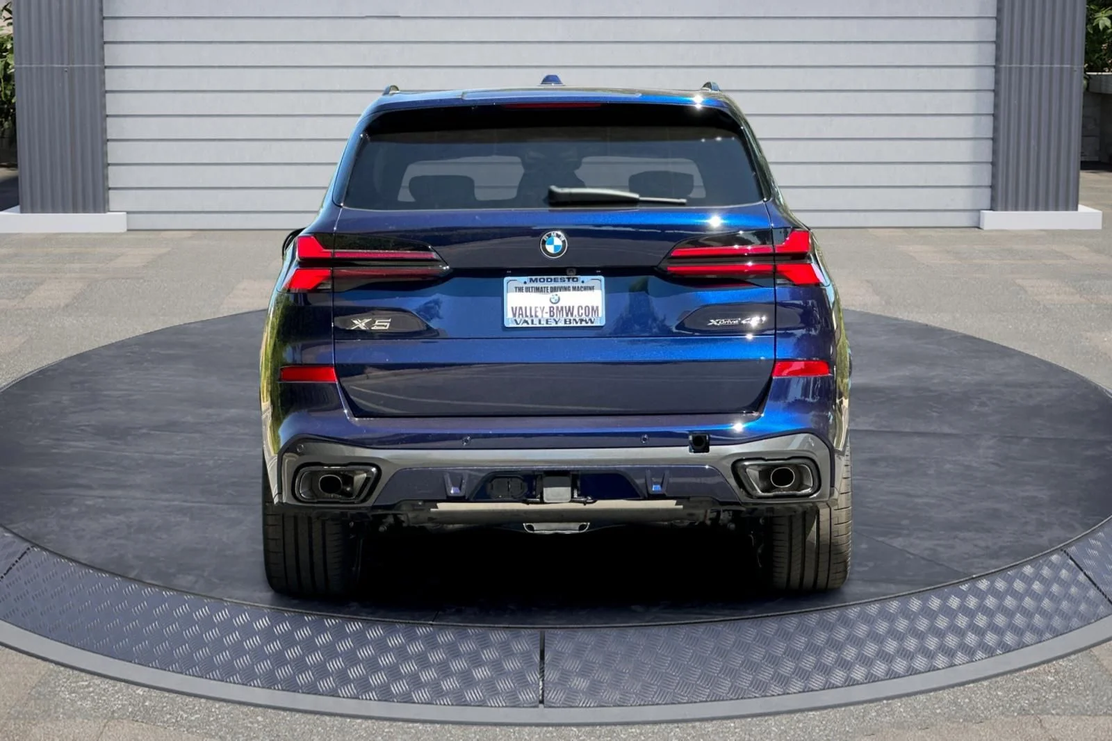 New 2026 Tanzanite Blue II Metallic BMW xDrive40i image 5