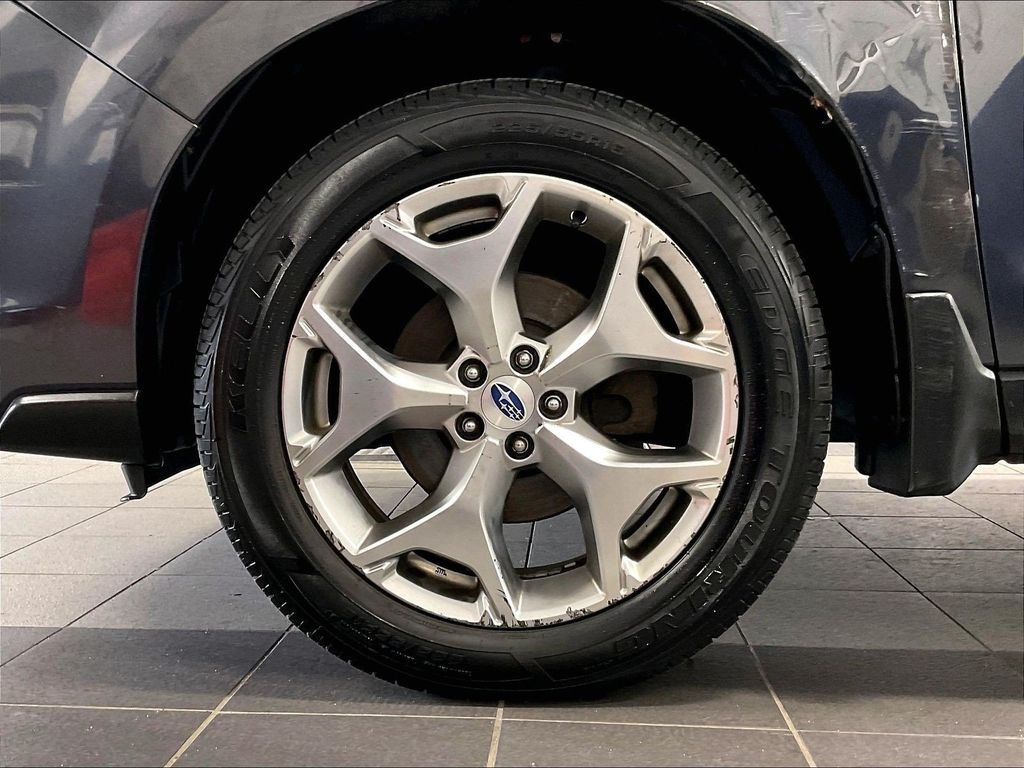 Used 2018 Gray Subaru 2.5i Touring image 7