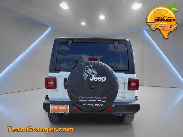 Used 2024 White Jeep Sahara image 8