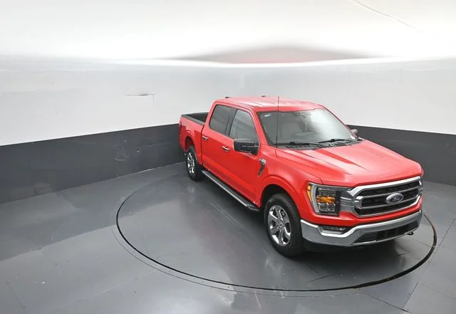 Used 2023 Race Red Ford XLT image 21