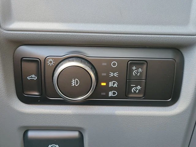 New 2026 Marsh Gray Ford XLT image 35