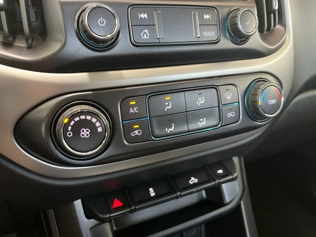 Used 2022 Gray Chevrolet LT image 14