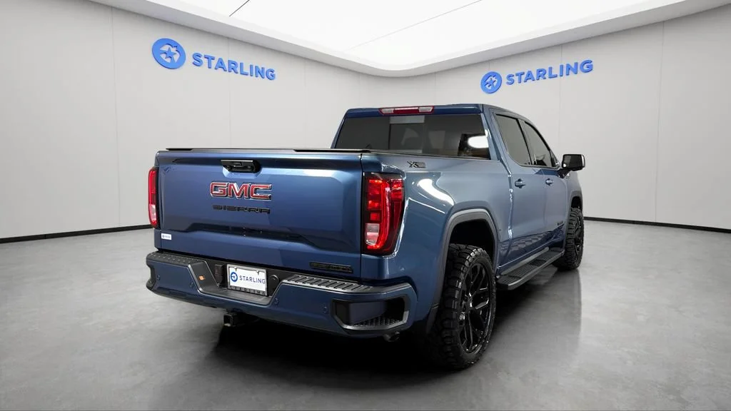 Used 2026 Downpour Metallic GMC Elevation image 9
