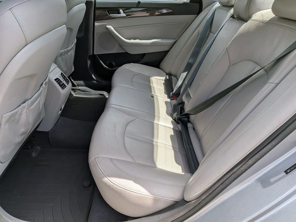 Used 2015 Gray Hyundai Limited image 24