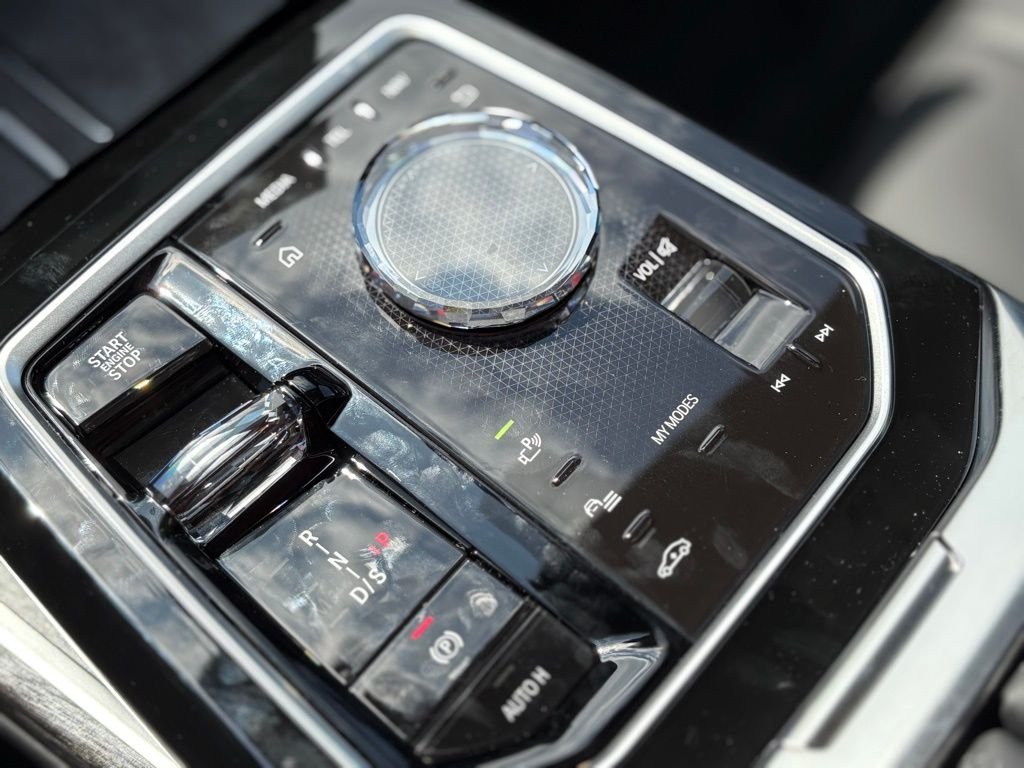 2025 BMW 7 Series 760i - Photo 11