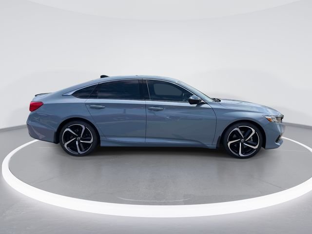 Used 2022 Still Night Pearl Honda Sport image 4