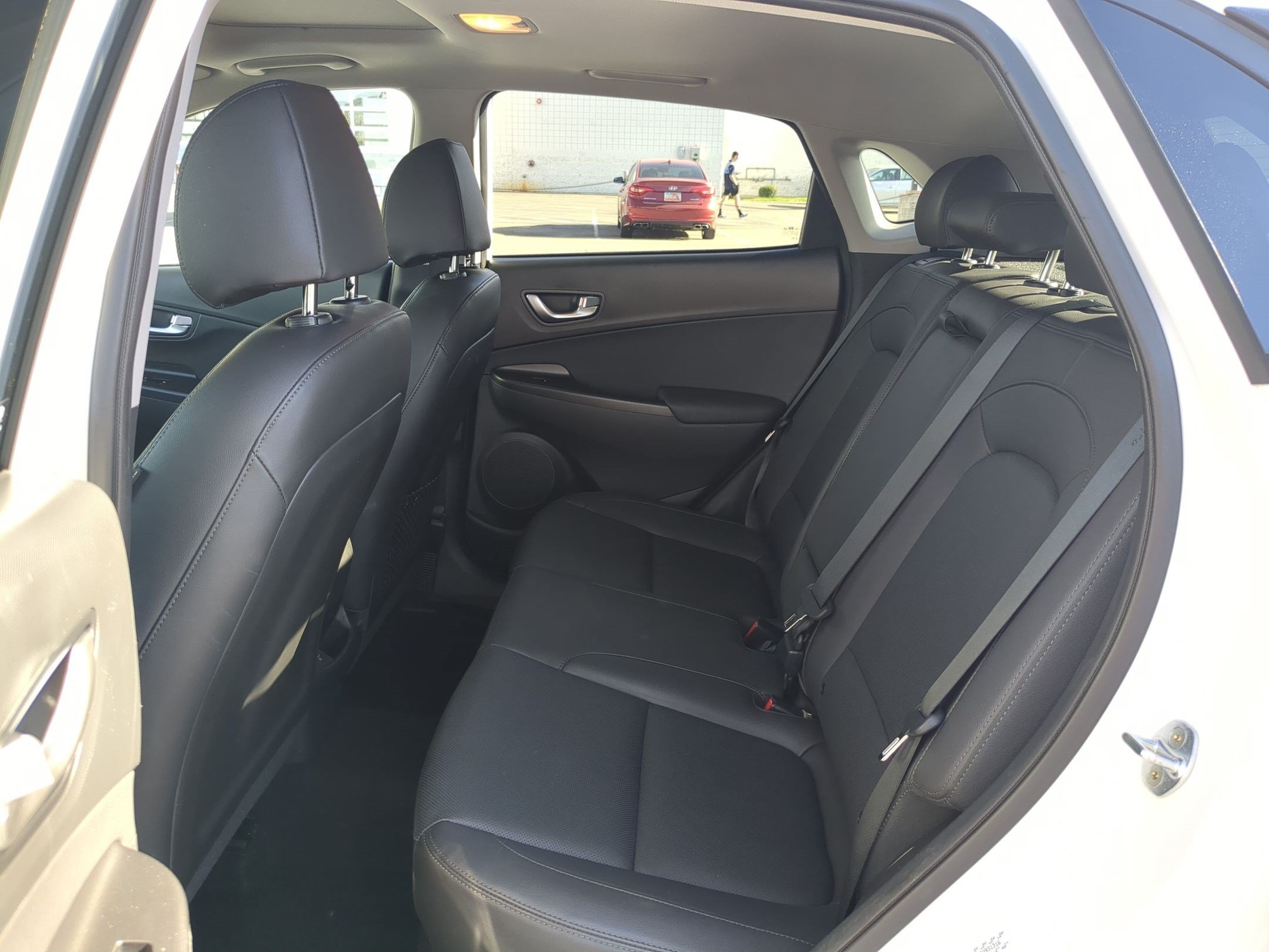 2023 Hyundai Kona Limited - Photo 28