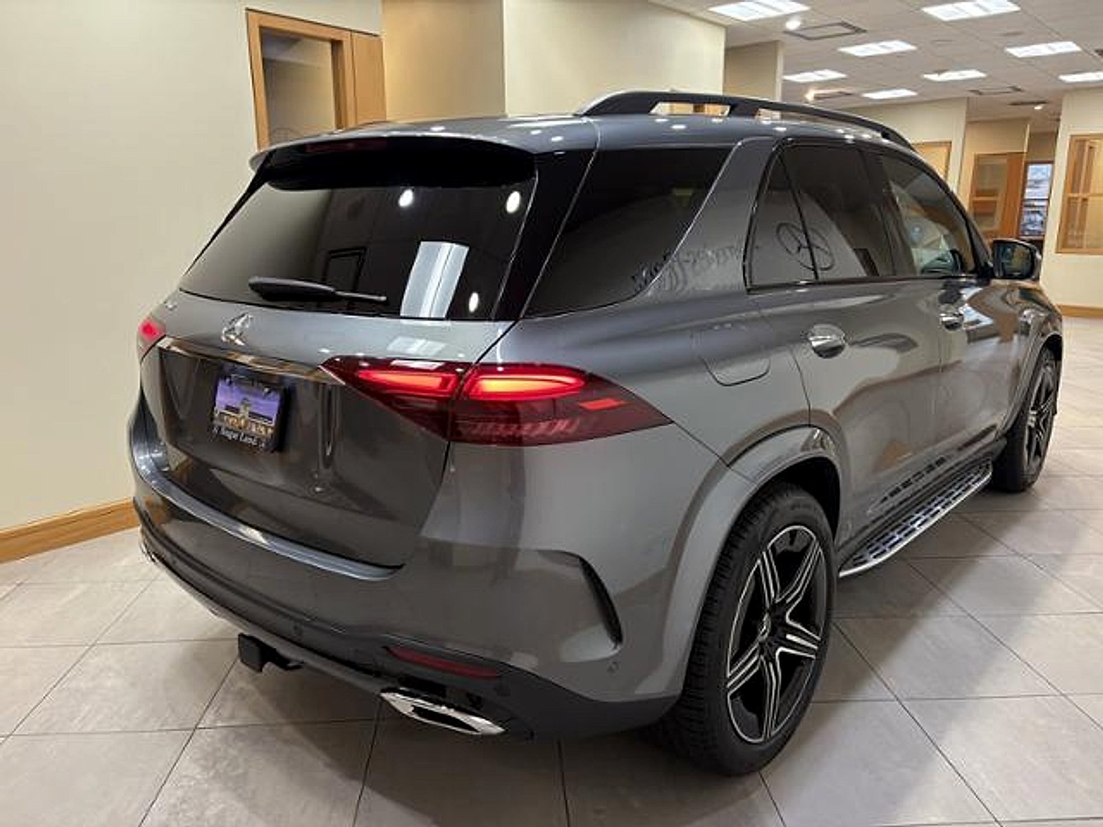 New 2026 Selenite Grey Metallic Mercedes-Benz  image 5