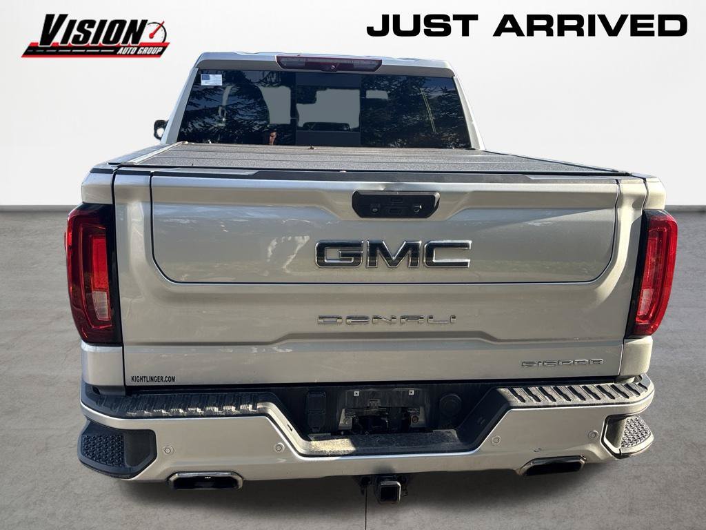 Used 2022 Silver GMC Denali Ultimate image 4