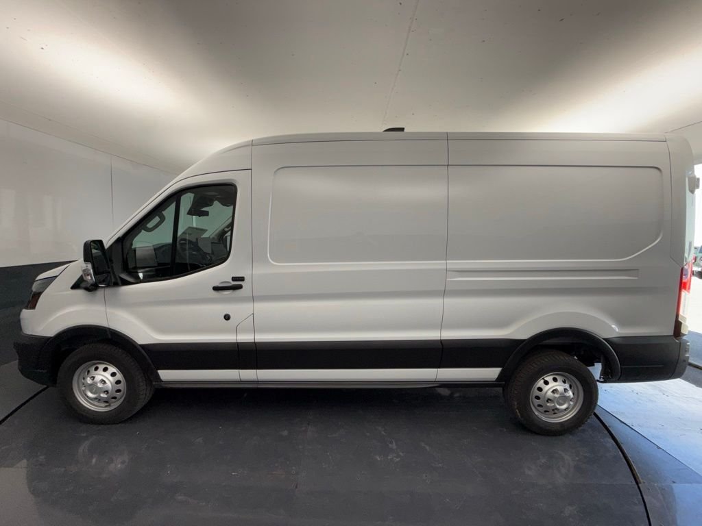 New 2026 Oxford White Ford Cargo Van image 11