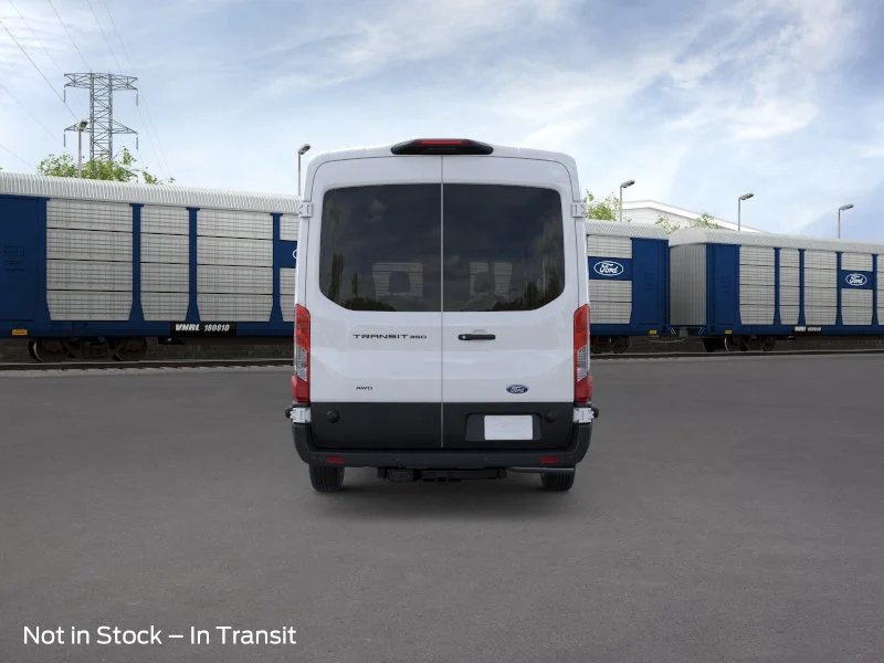 New 2026 Oxford White Ford Base image 5