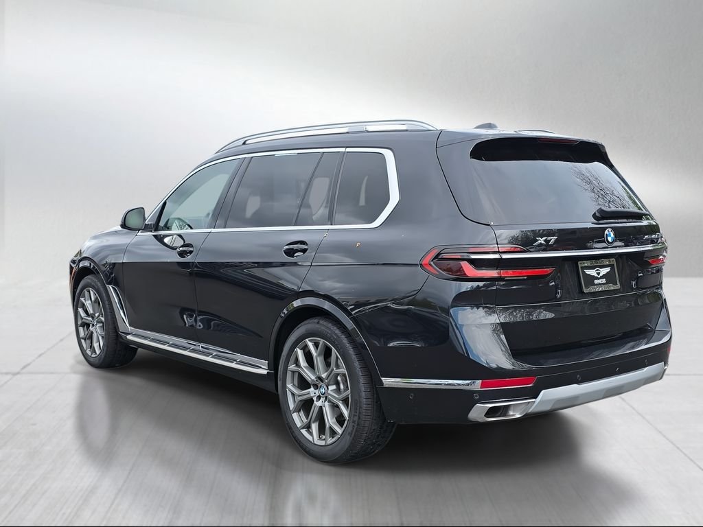 Used 2024 Black Sapphire Metallic BMW xDrive40i image 5