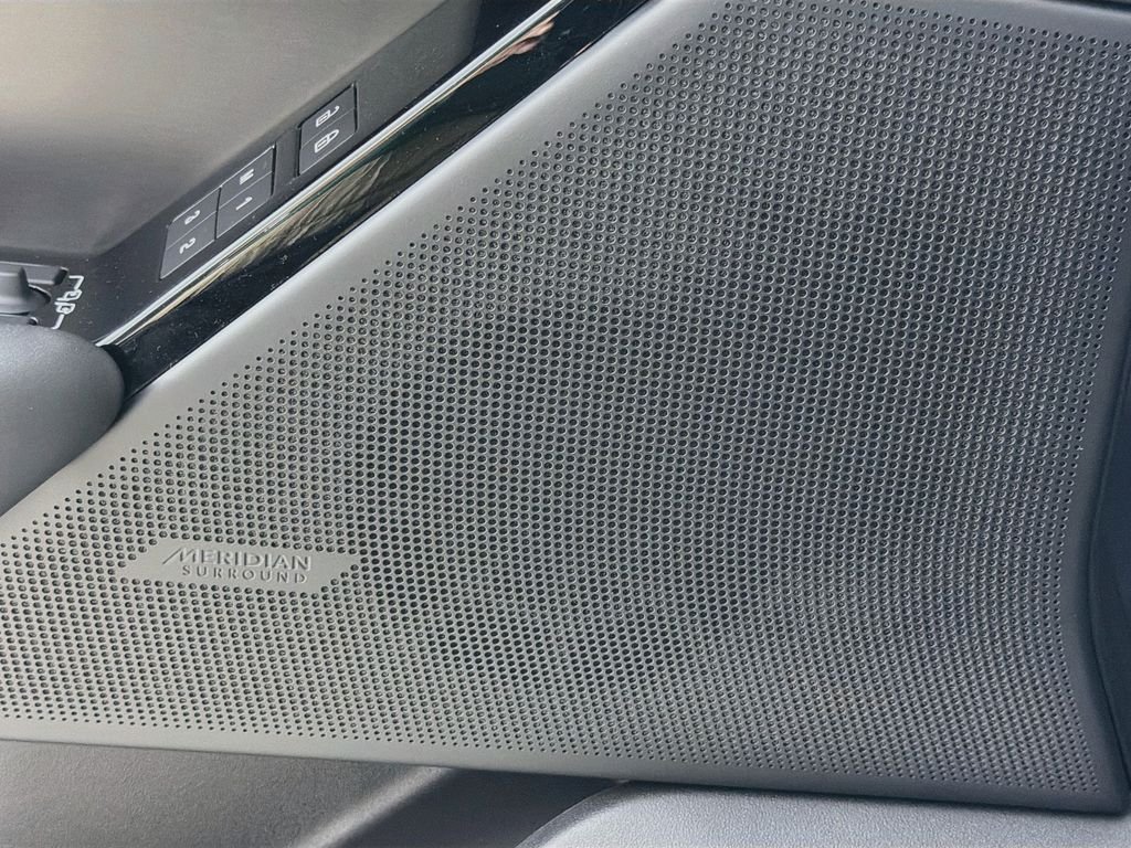 New 2026 Varesine Blue Land Rover S image 19