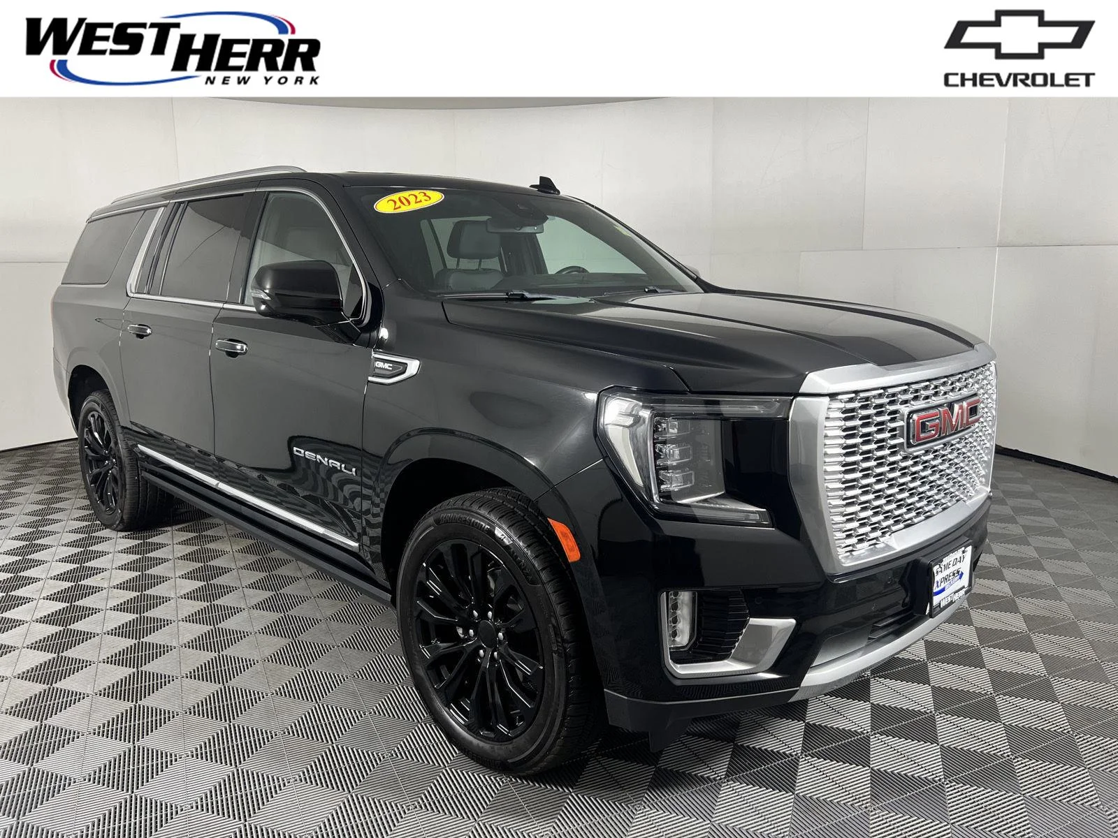 Used 2023 Onyx Black GMC Denali image 1