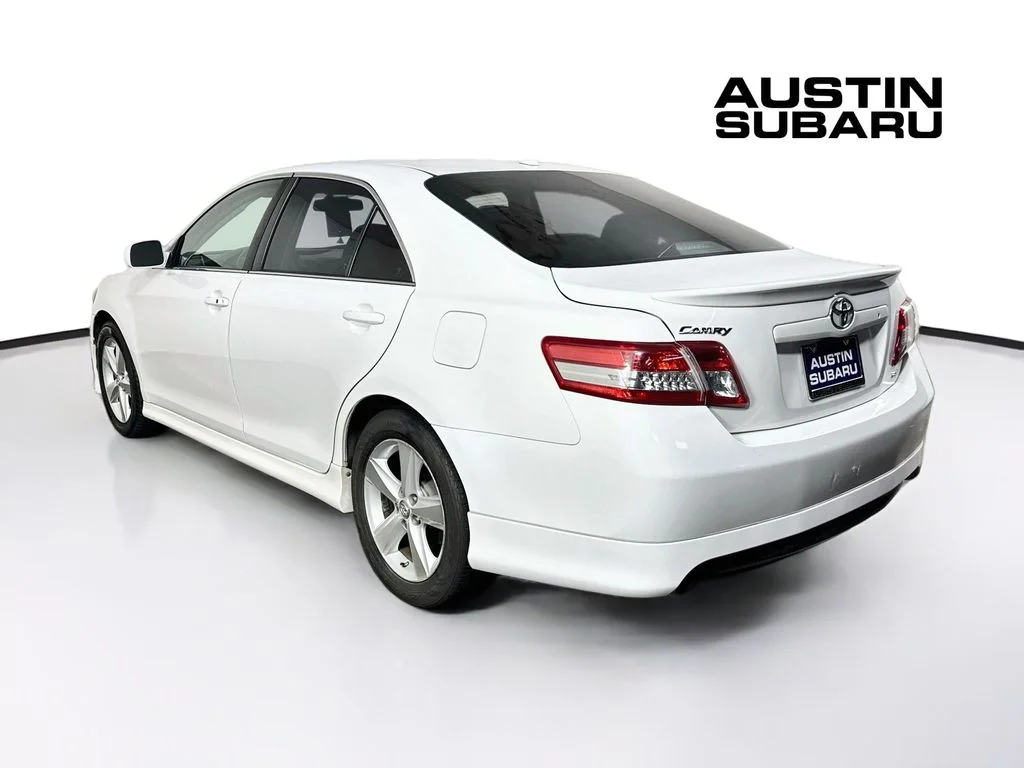 Used 2010 White Toyota LE image 5