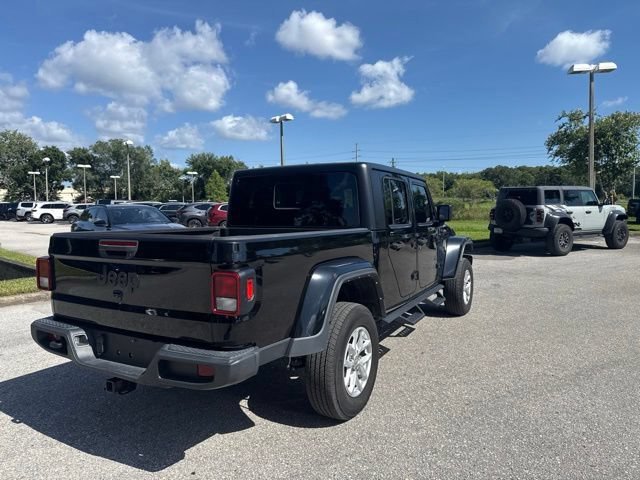 Used 2023 Black Clearcoat Jeep Sport S Crew Cab Pickup image 5