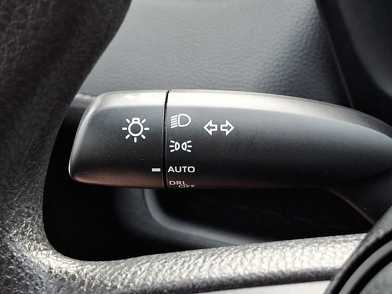 Used 2025 Silver Sky Metallic Toyota Hybrid XLE image 24