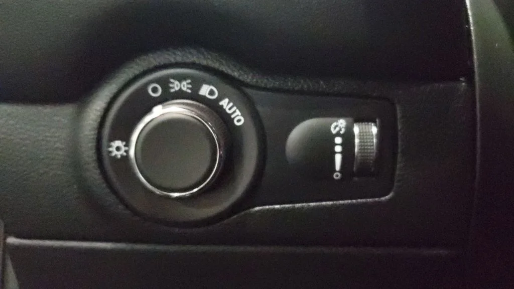 Used 2025 Red Dodge SRT Hellcat image 28