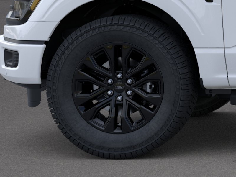 New 2026 Oxford White Ford XLT image 19