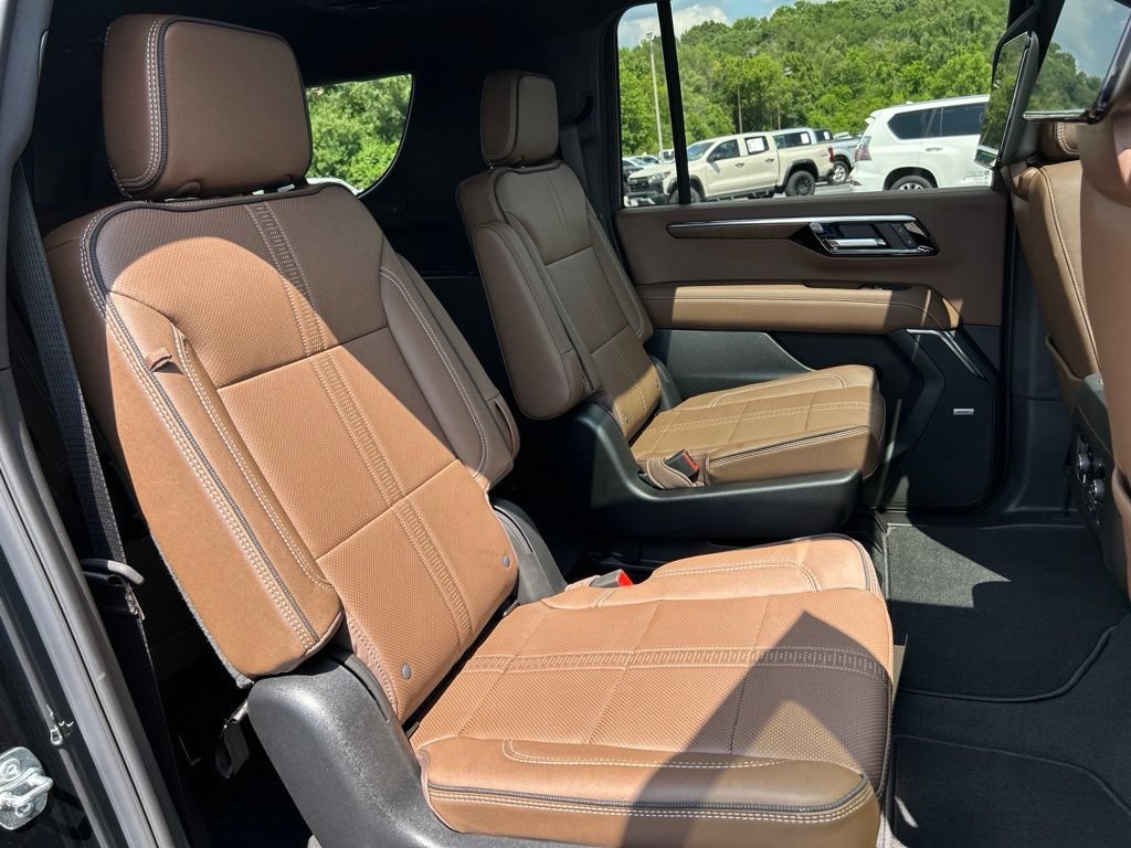 2026 Chevrolet Suburban High Country - Photo 44