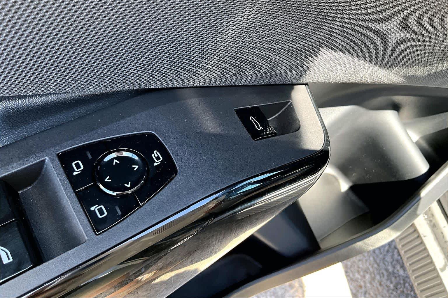 New 2026 Skyscraper Grey Metallic BMW 30 xDrive image 19