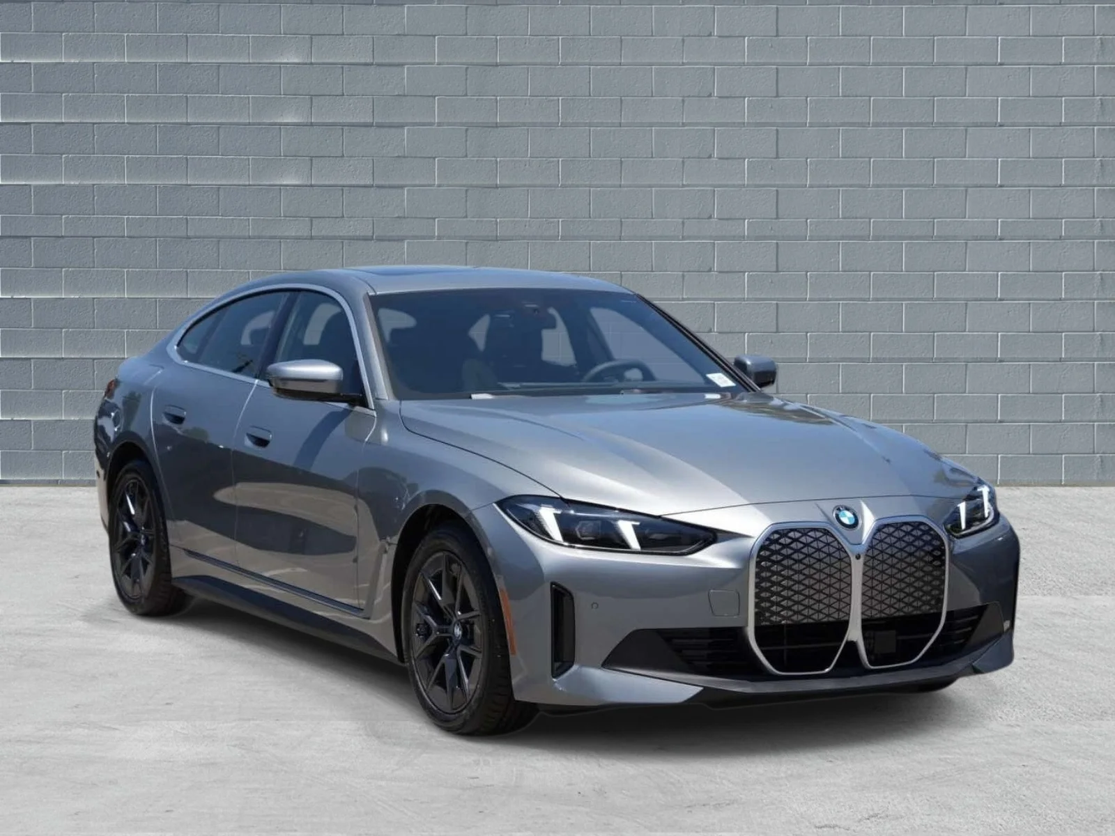 2026 BMW i4 40