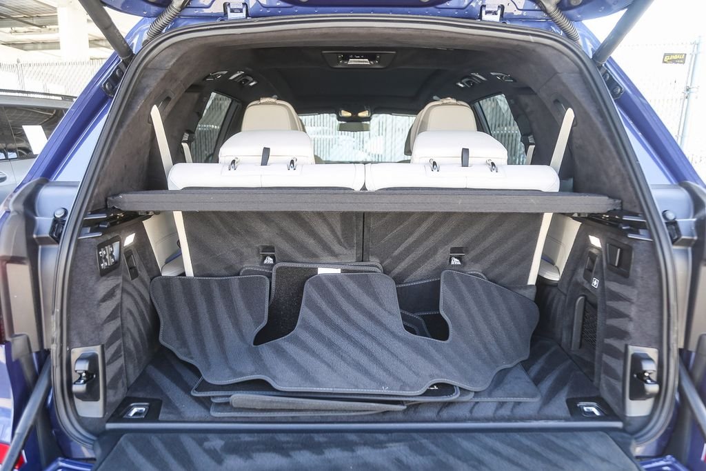 Used 2025 ALPINA Blue Metallic BMW ALPINA XB7 image 27