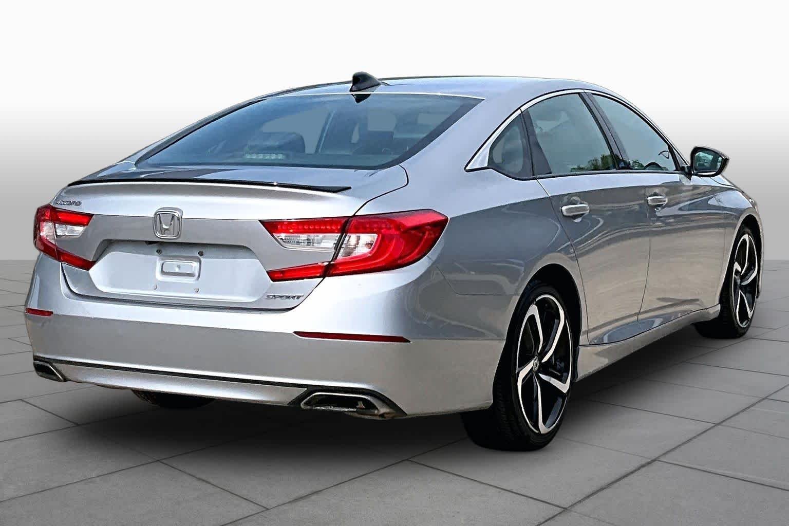 Used 2021 Lunar Silver Metallic Honda Sport image 13