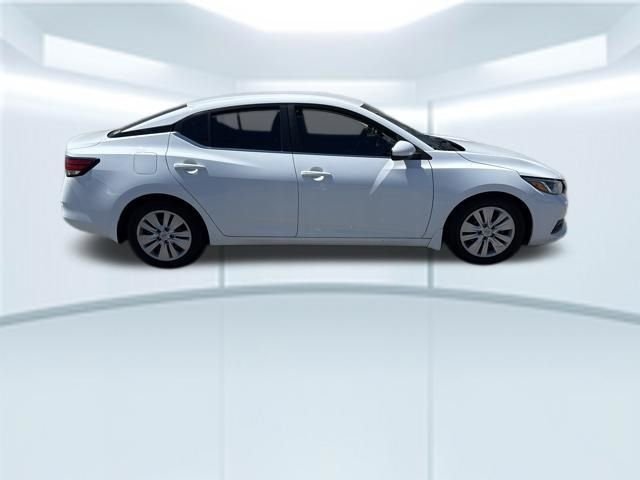 Used 2022 White Nissan S image 5