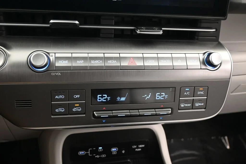 Used 2026 Abyss Black Pearl Hyundai SEL Sport image 21