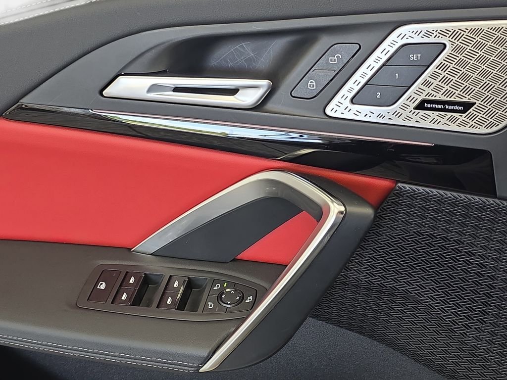 Used 2025 Black BMW M35i image 29