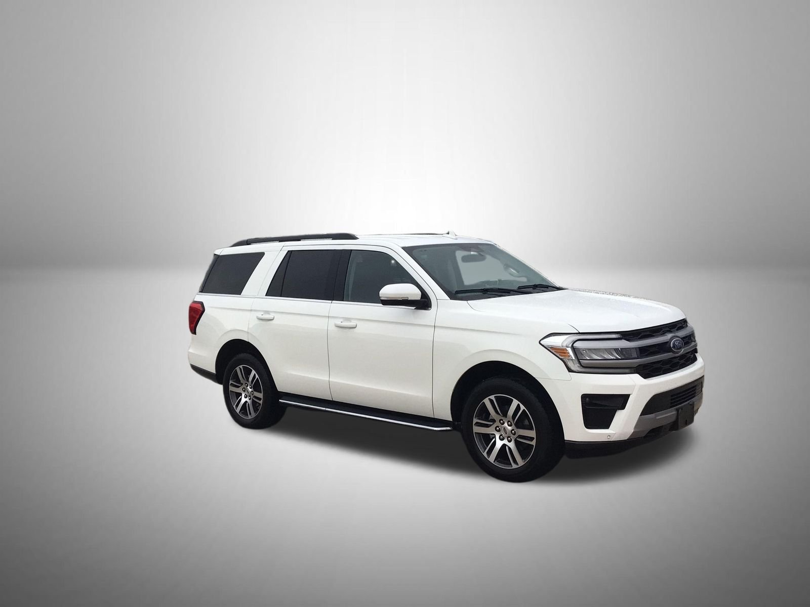 Used 2023 White Metallic Ford XLT image 2