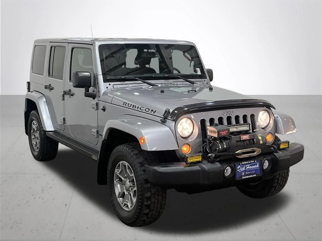 Used 2015 Silver Jeep Unlimited Rubicon image 8