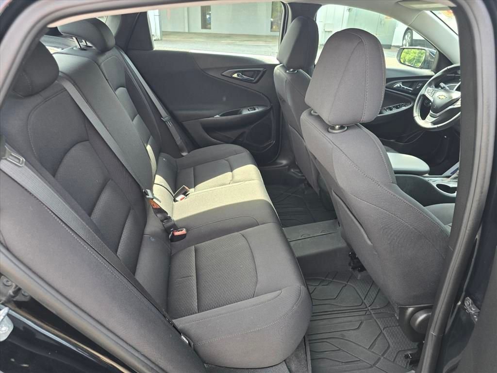 Used 2022 Black Chevrolet RS image 13