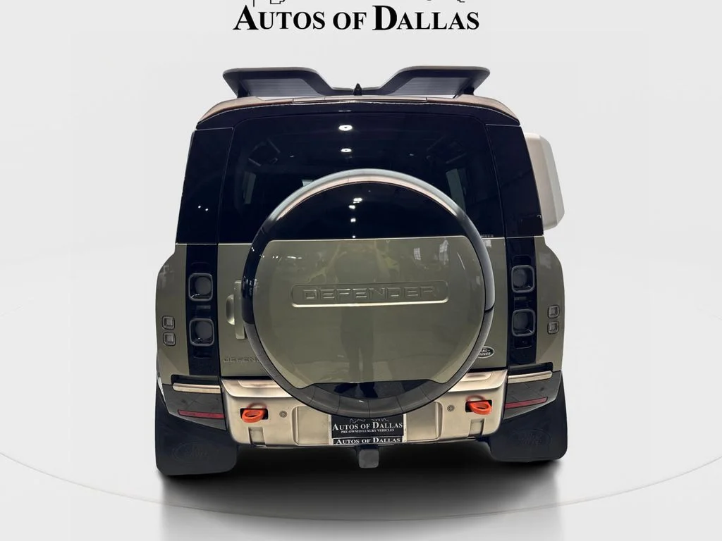 Used 2023 Green Land Rover X image 7