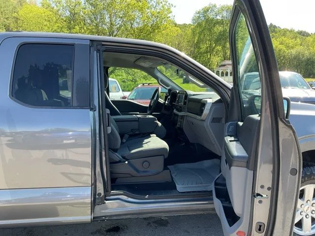 Used 2022 Gray Ford XLT image 44