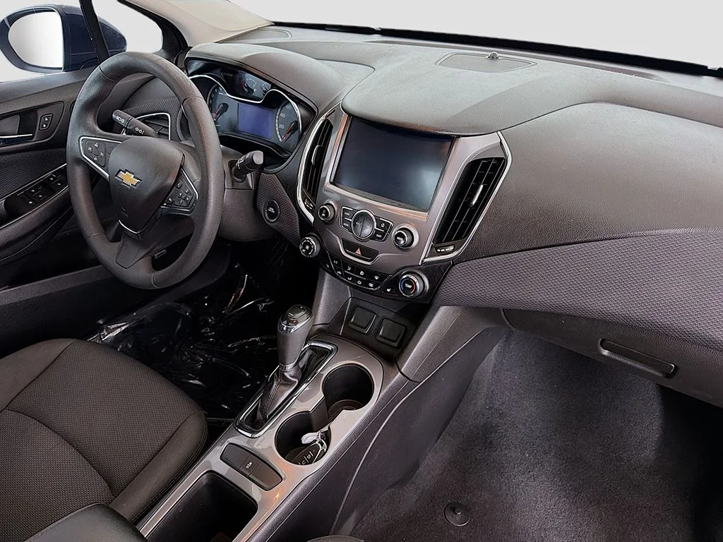 Used 2016 Blue Ray Metallic Chevrolet LT image 21