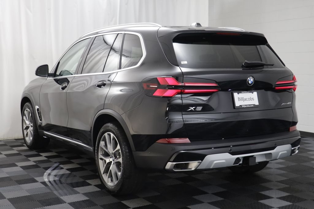 New 2026 Black Sapphire Metallic BMW xDrive40i image 15