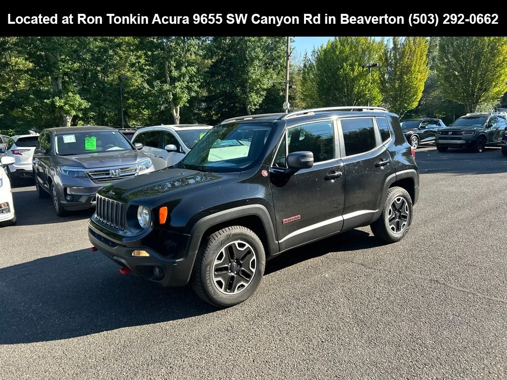 Used 2016 Black Jeep Trailhawk image 5