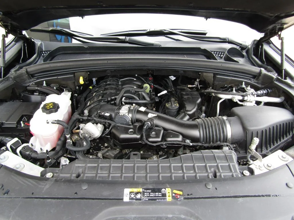Used 2022 Black Jeep Limited image 33