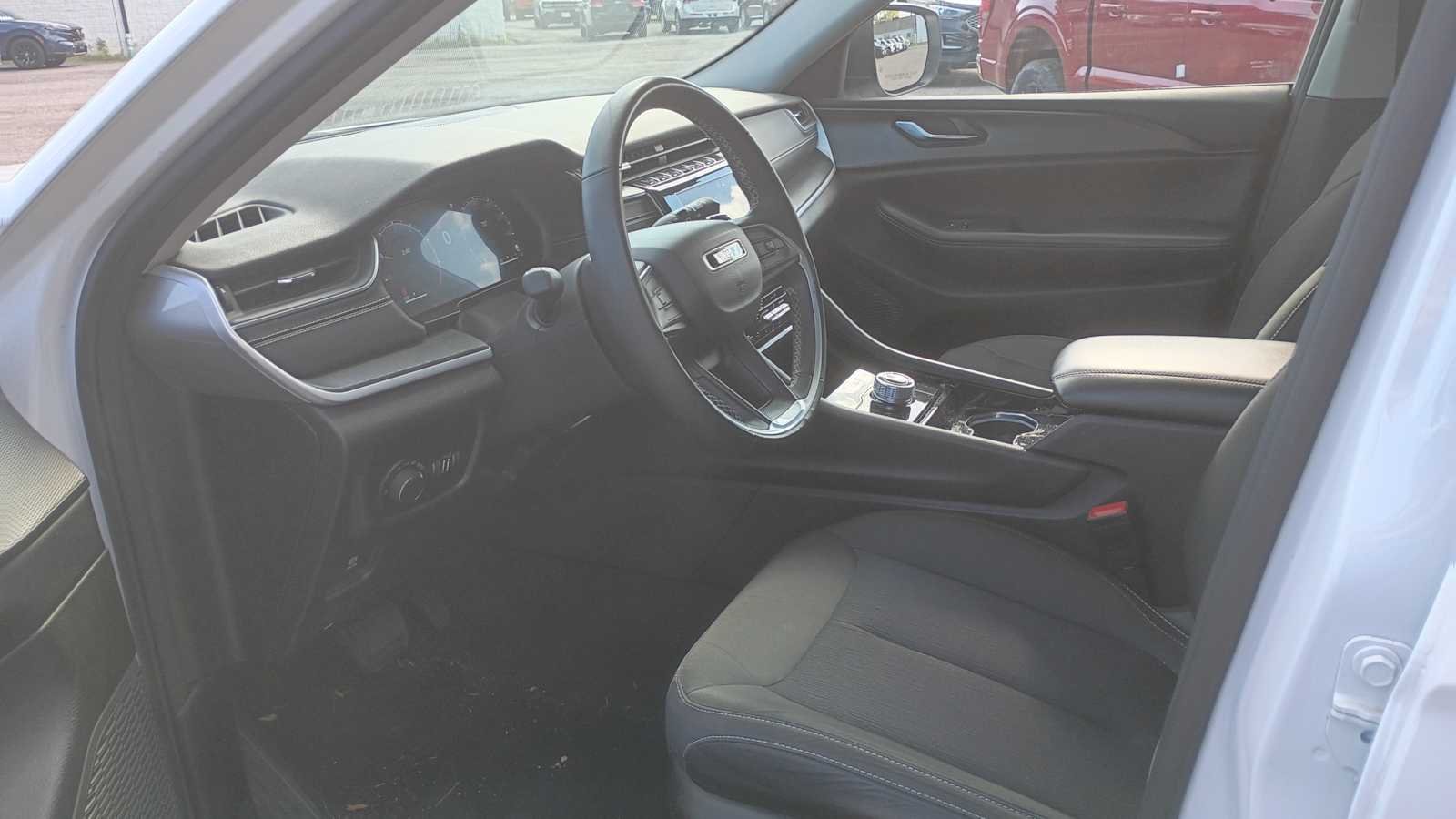 Used 2023 Bright White Clearcoat Jeep Laredo image 5